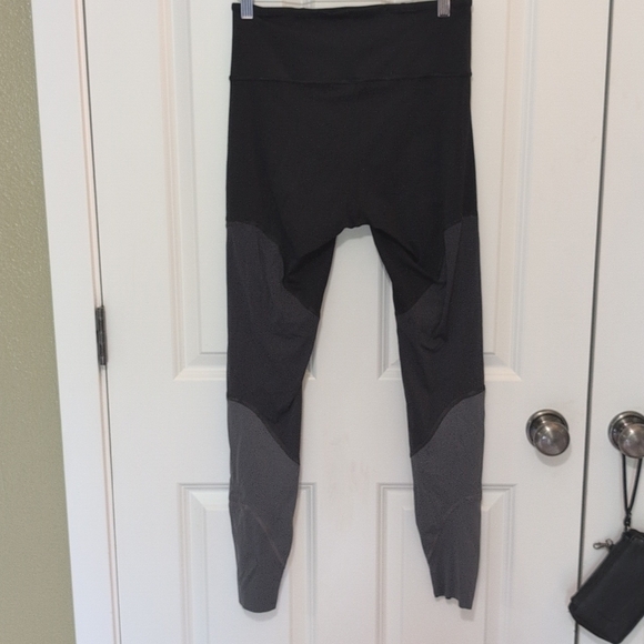 Lululemon Colour Me Ombré Tight - Picture 4 of 8